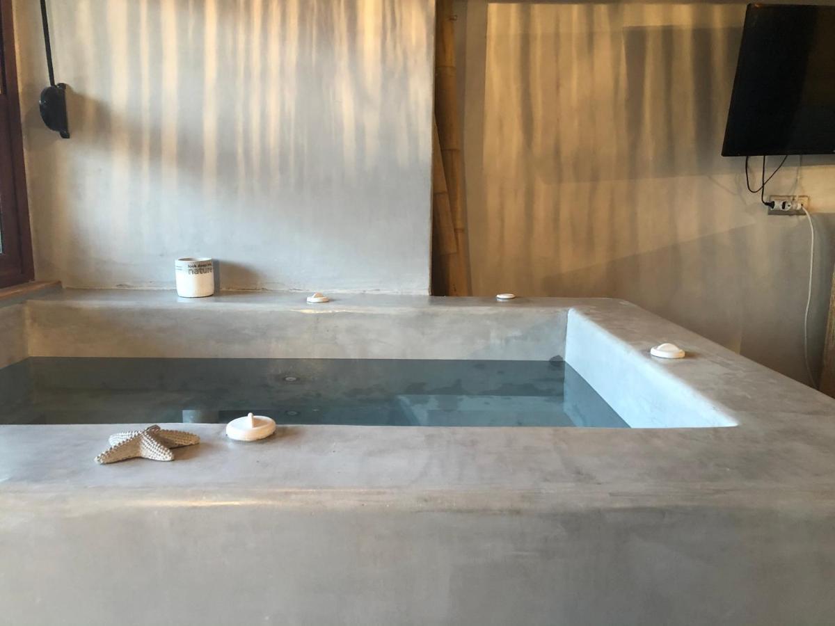 Istron Breeze Isla Villa Bagian luar foto